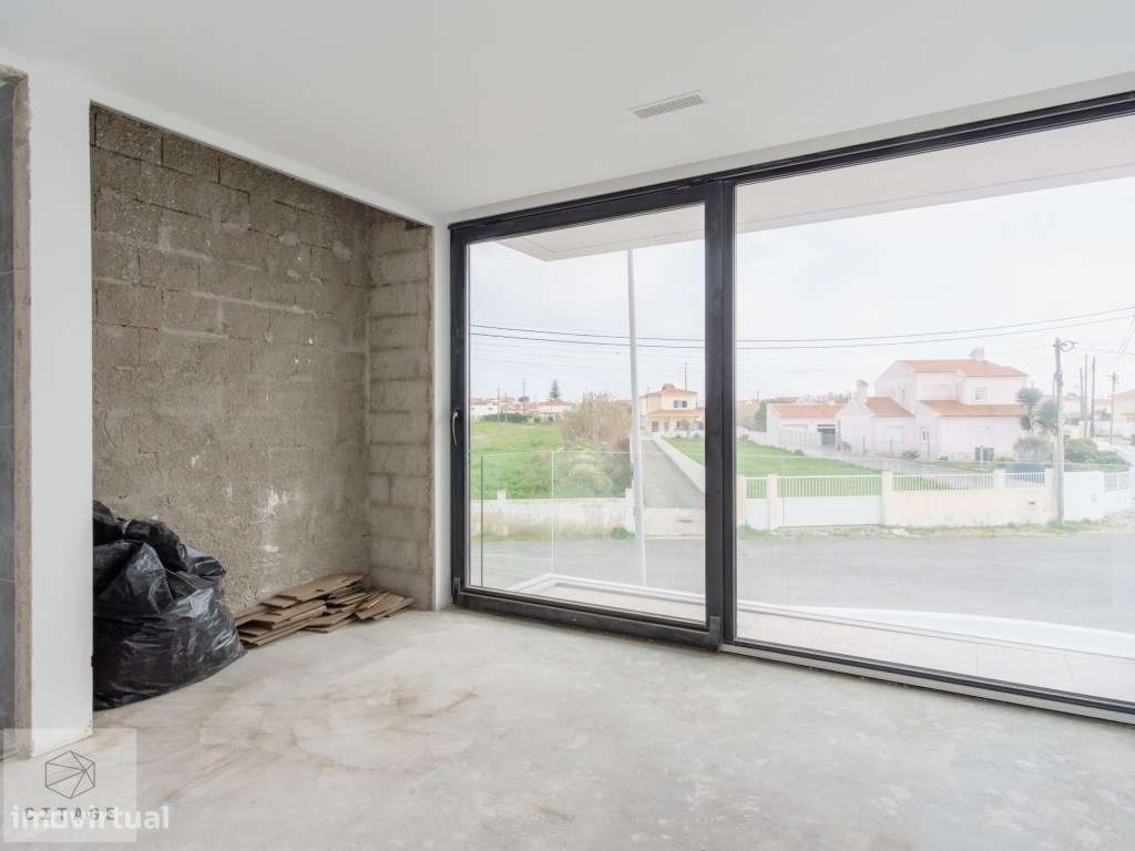 Moradia T4 com piscina no Magoito Sintra-12