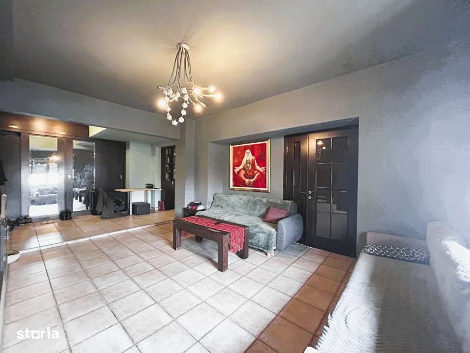 Vand apartament boem, intr-un bloc ca un refren-1