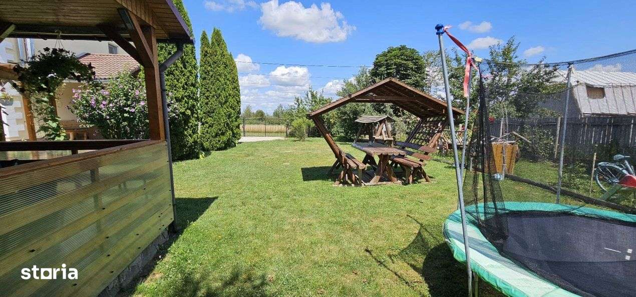 CASA VACANTA-zona pitoreasca minunata-8