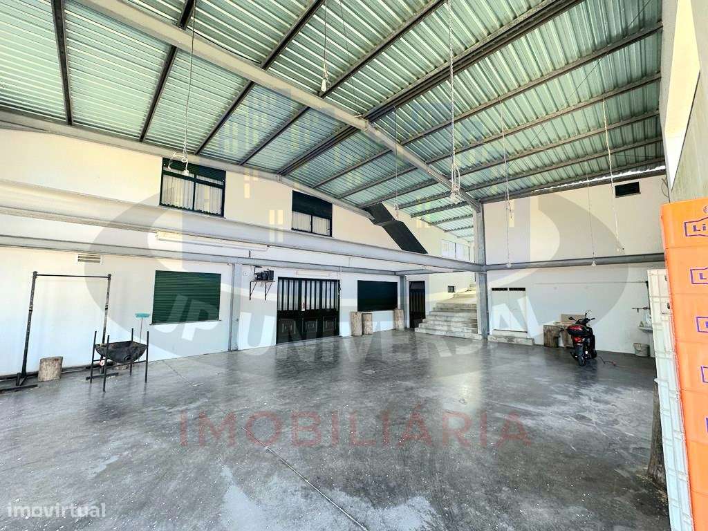 MORADIA T6 VENDA COM ESPAÇO COMERCIAL E RESIDENCIAL , A 10 MINUTOS ...-28