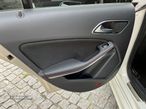 Mercedes-Benz CLA 200 d Shooting Brake AMG Line - 17