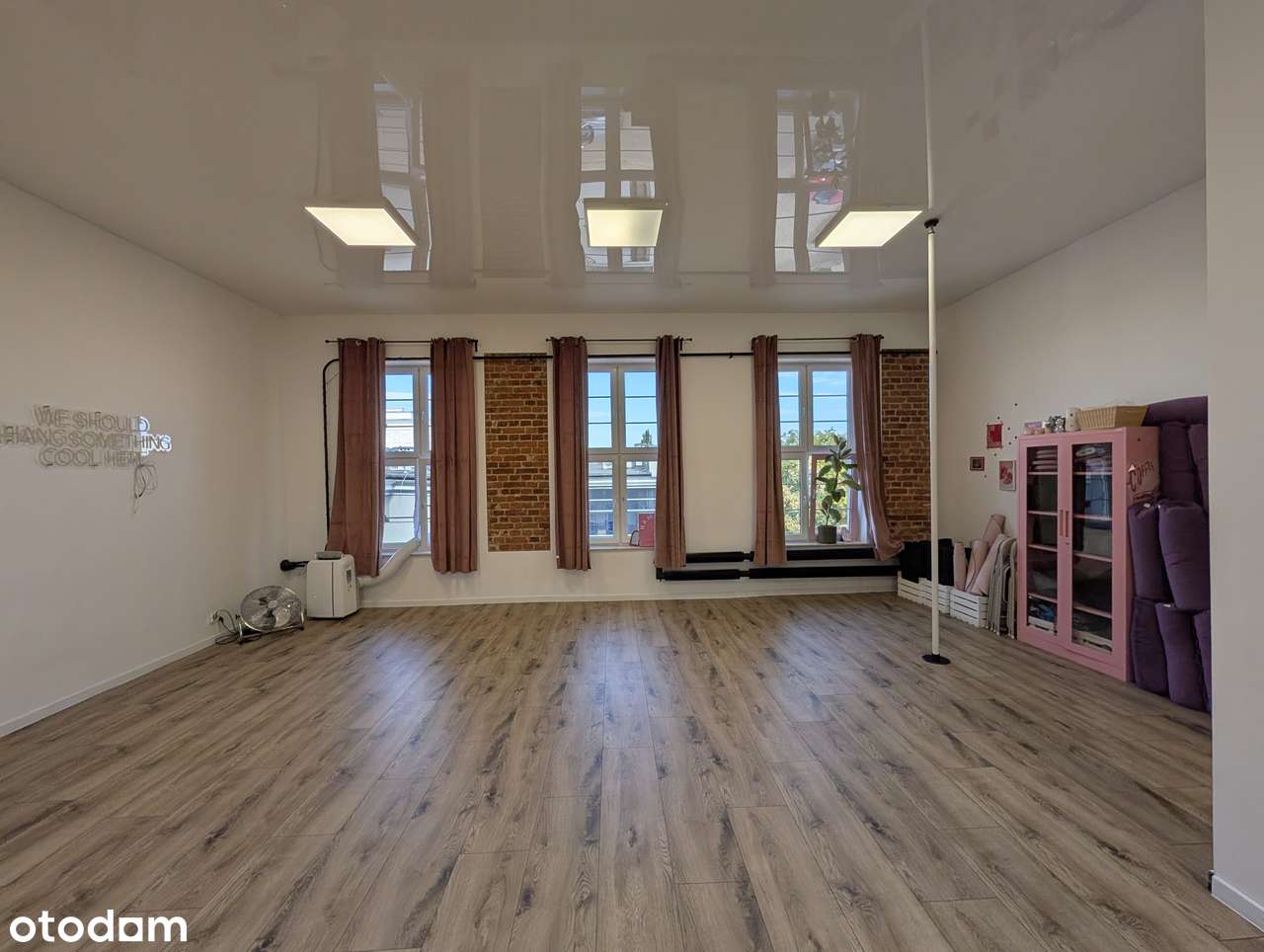 Stylowy lokal 75 m2 na studio, biuro - blisko centrum, parking