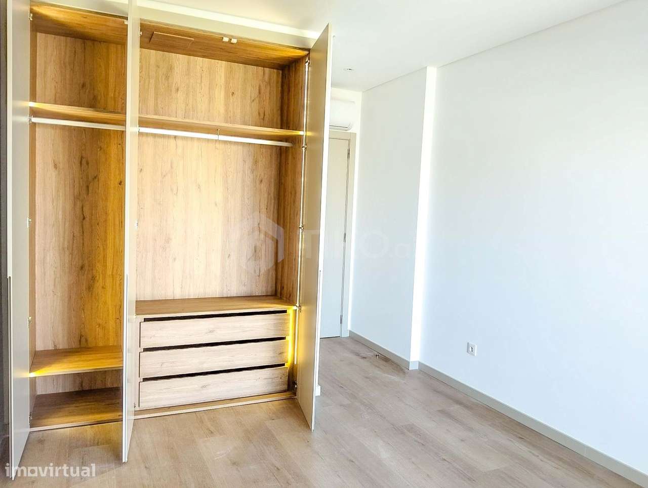 Apartamento T3 + 1 DUPLEX  com garagem/BOX  e arrumos à venda em Monti-36
