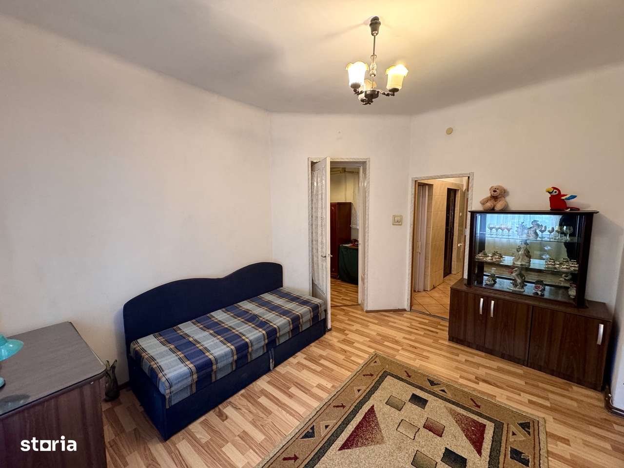 Apartament 2 camere – vilă interbelică | Centrală proprie | Cuza Voda - Imagine principală: 3/8