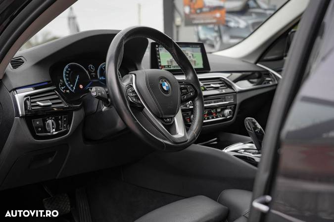 BMW Seria 5 540d xDrive AT - 10