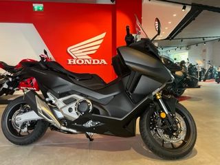 Honda Forza 750