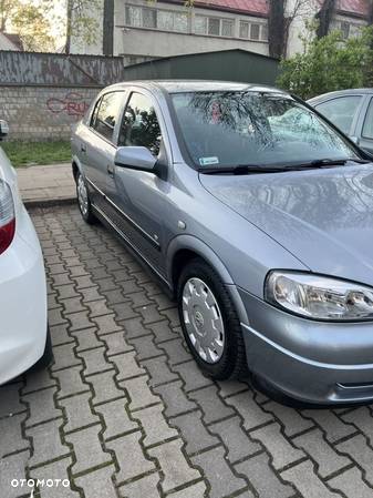 Opel Astra III 1.6 Elegance - 1