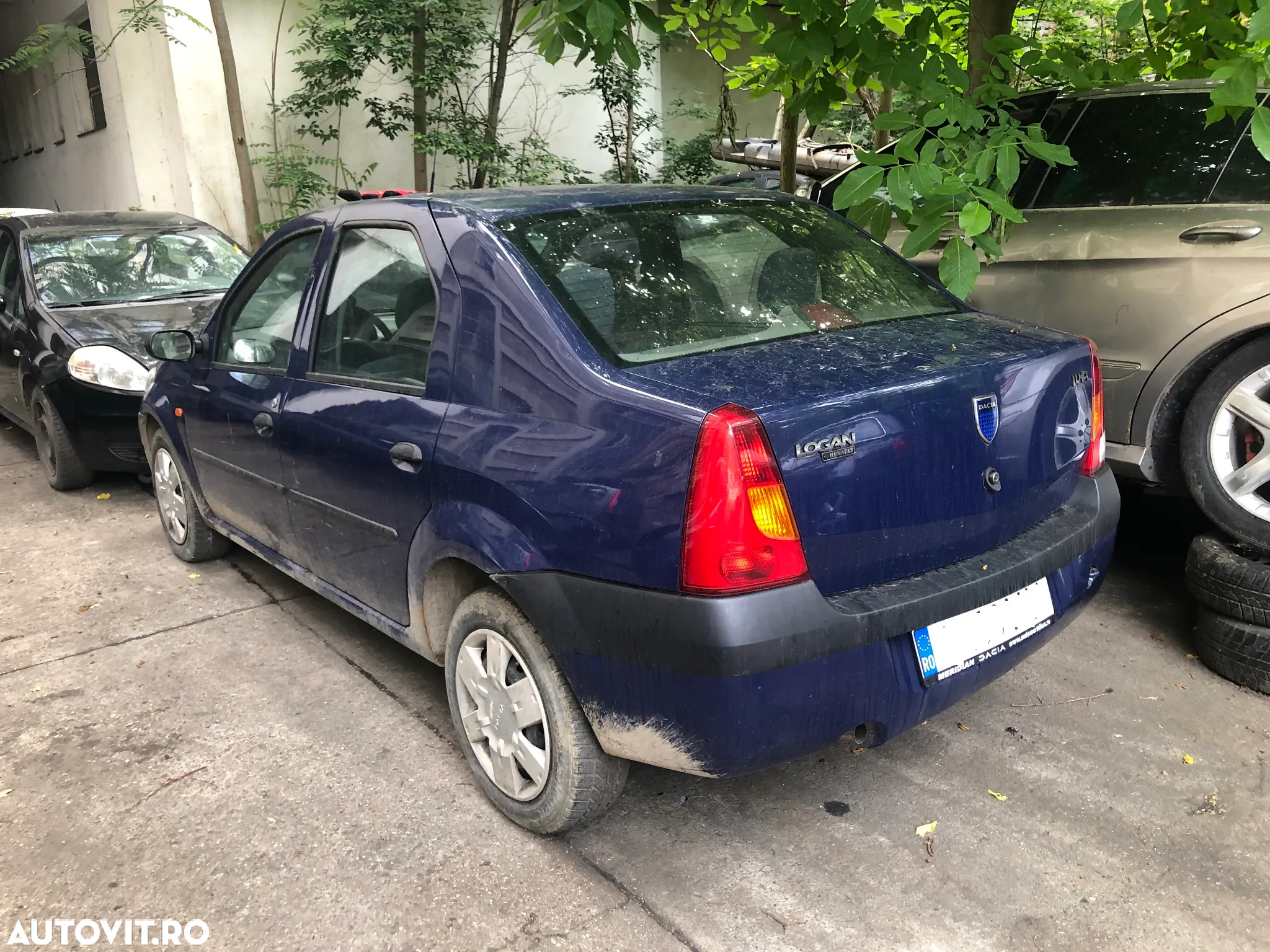 Dezmembrez Dacia Logan albastru 1.4 MPI 2006 - 6