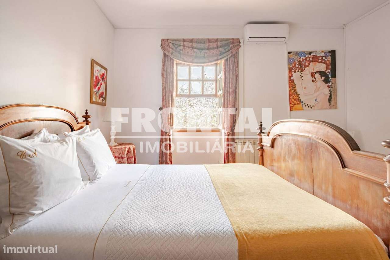 Moradia  com 5 Suítes - Mobilada e Equipada | Frechas, Mirandela-13