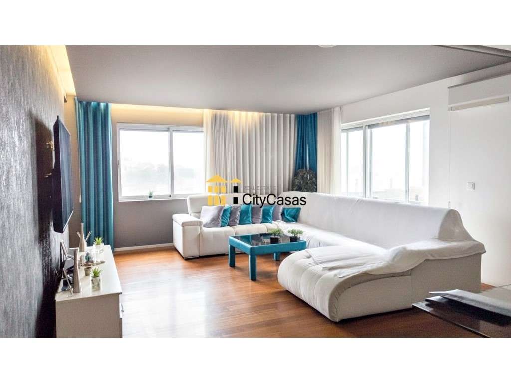 Apartamento T5 c/ Terraço e Garagem | Gondomar-6