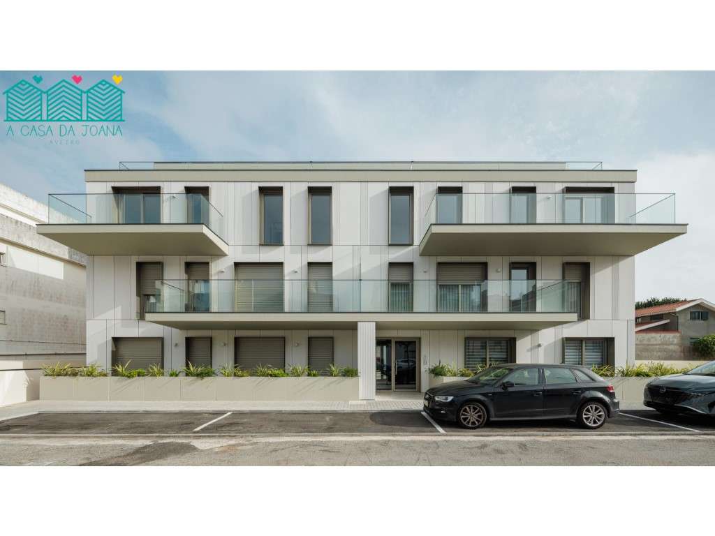 Apartamento T2 com Terraço na Praia da Barra-23