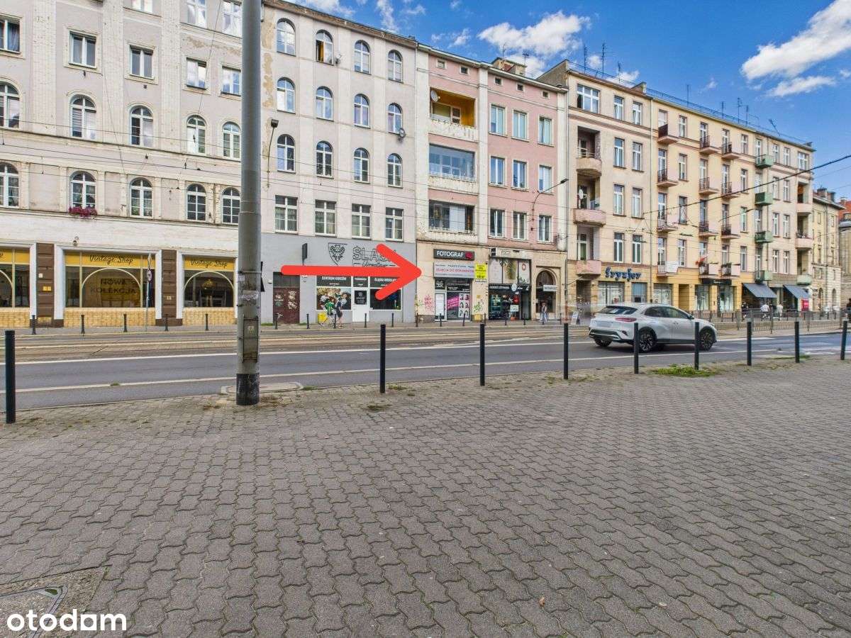 Lokal na parterze | antresola | witryna-13