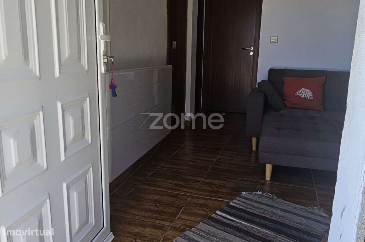 Moradia T2+1 com garagem e jardim | Vila Verde, Alijó-6