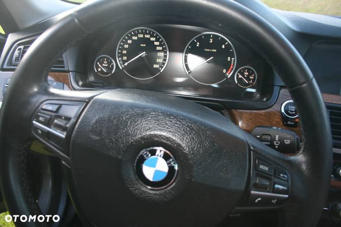 BMW Seria 5 520d - 16