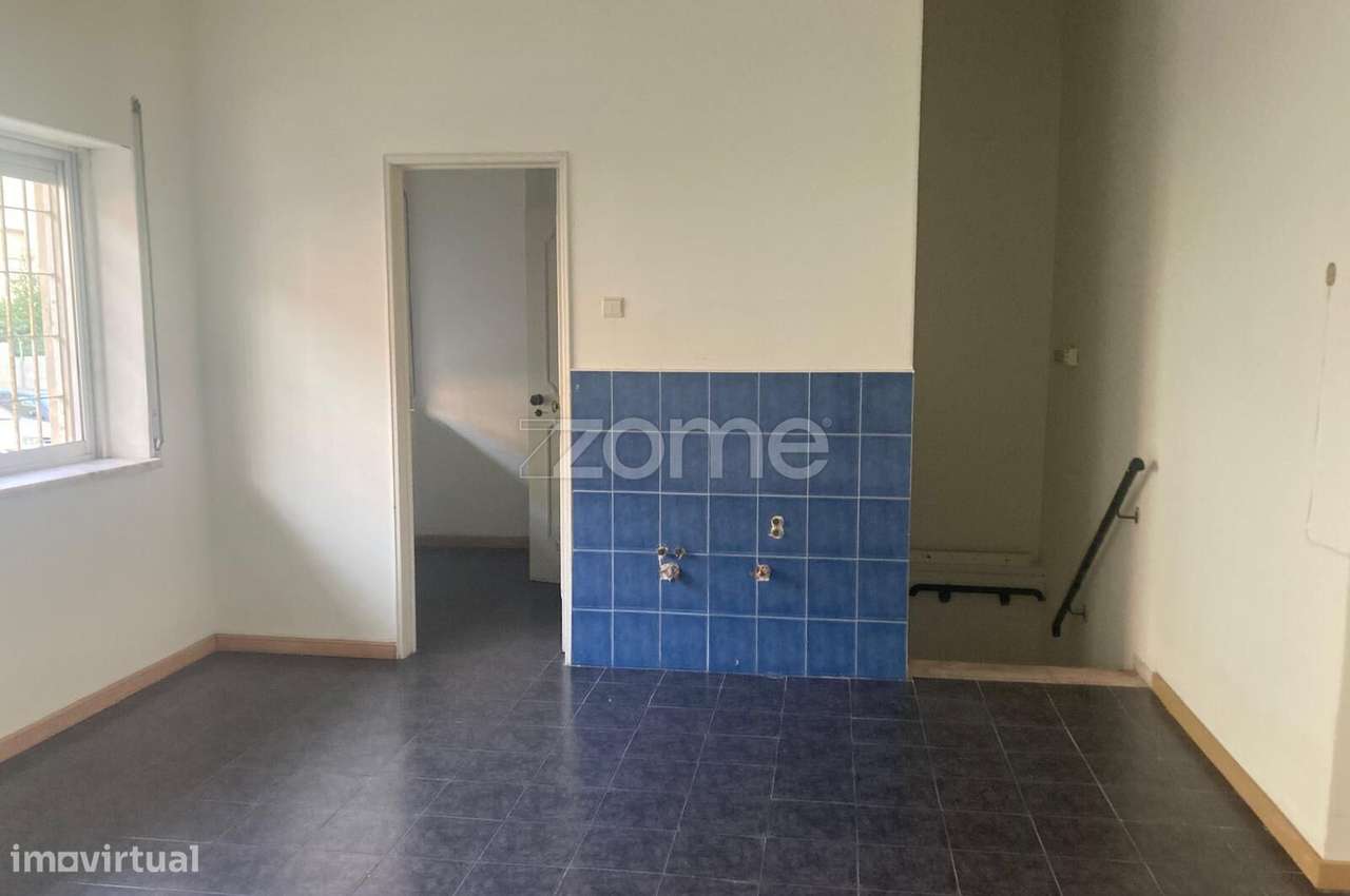 Loja à Venda no Centro da Amadora – Largo Cristóvão da Gama-8