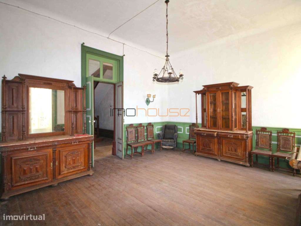 Casa senhorial do século XIX ( Zona Espaço Central II)-17