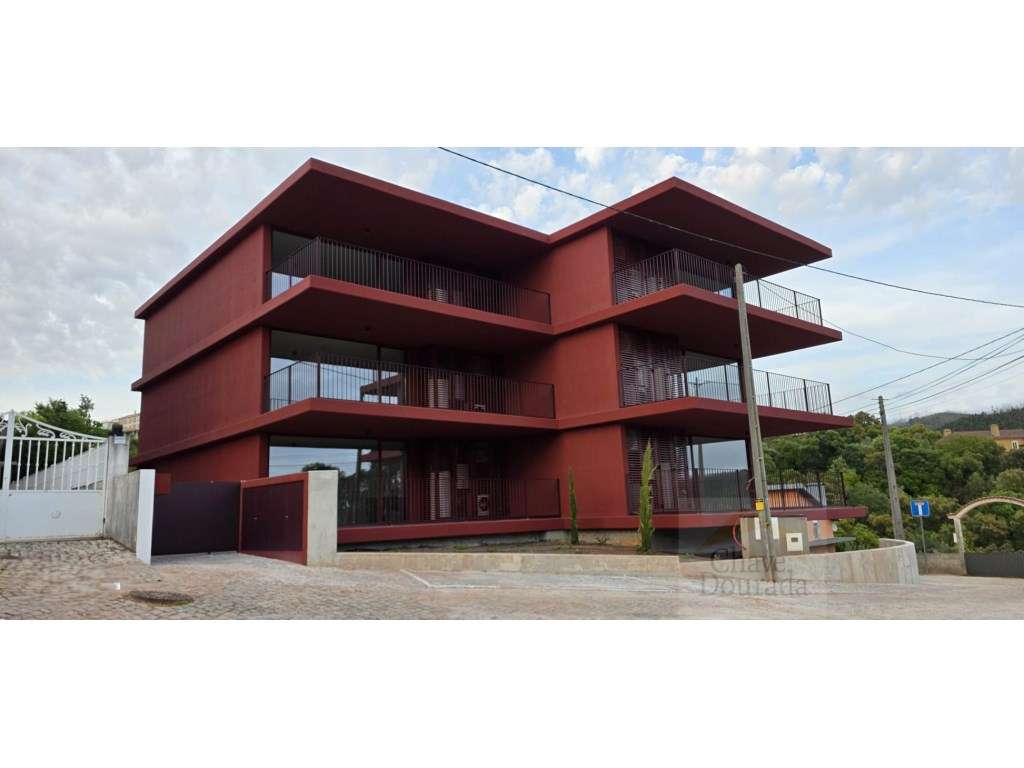 Apartamento T2 de luxo a estrear no Alto de São João-22