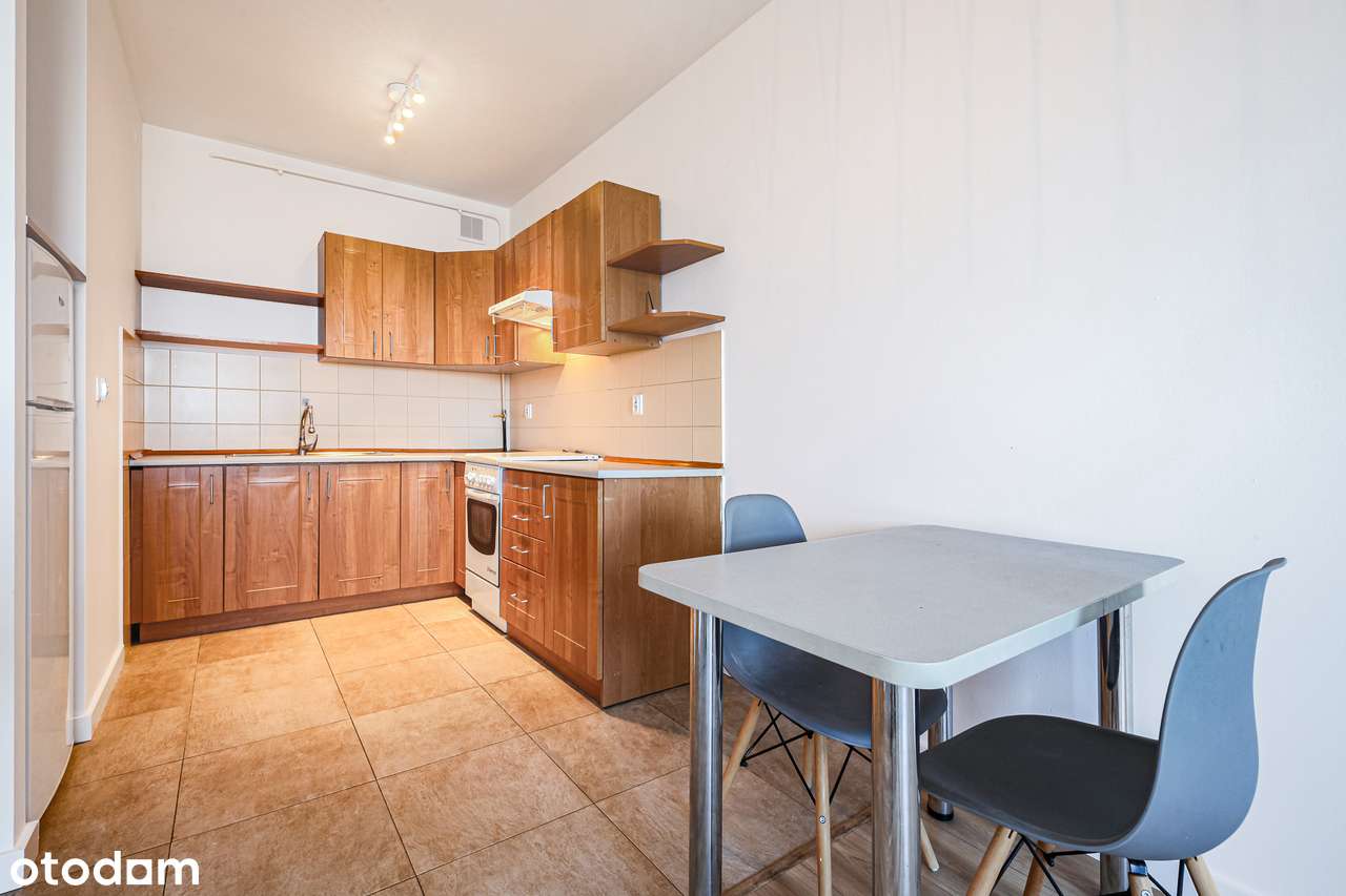 Ursus ul.Górna droga 8 ,2 pokoje ,blok z 2002-4