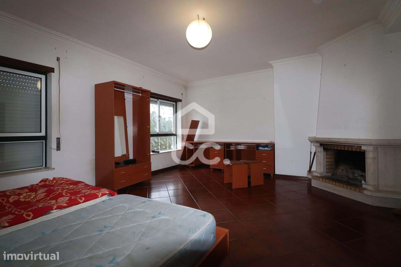 Apartamento com entradas independentes em São Martinho do Bispo, junto - Grande imagem: 4/17