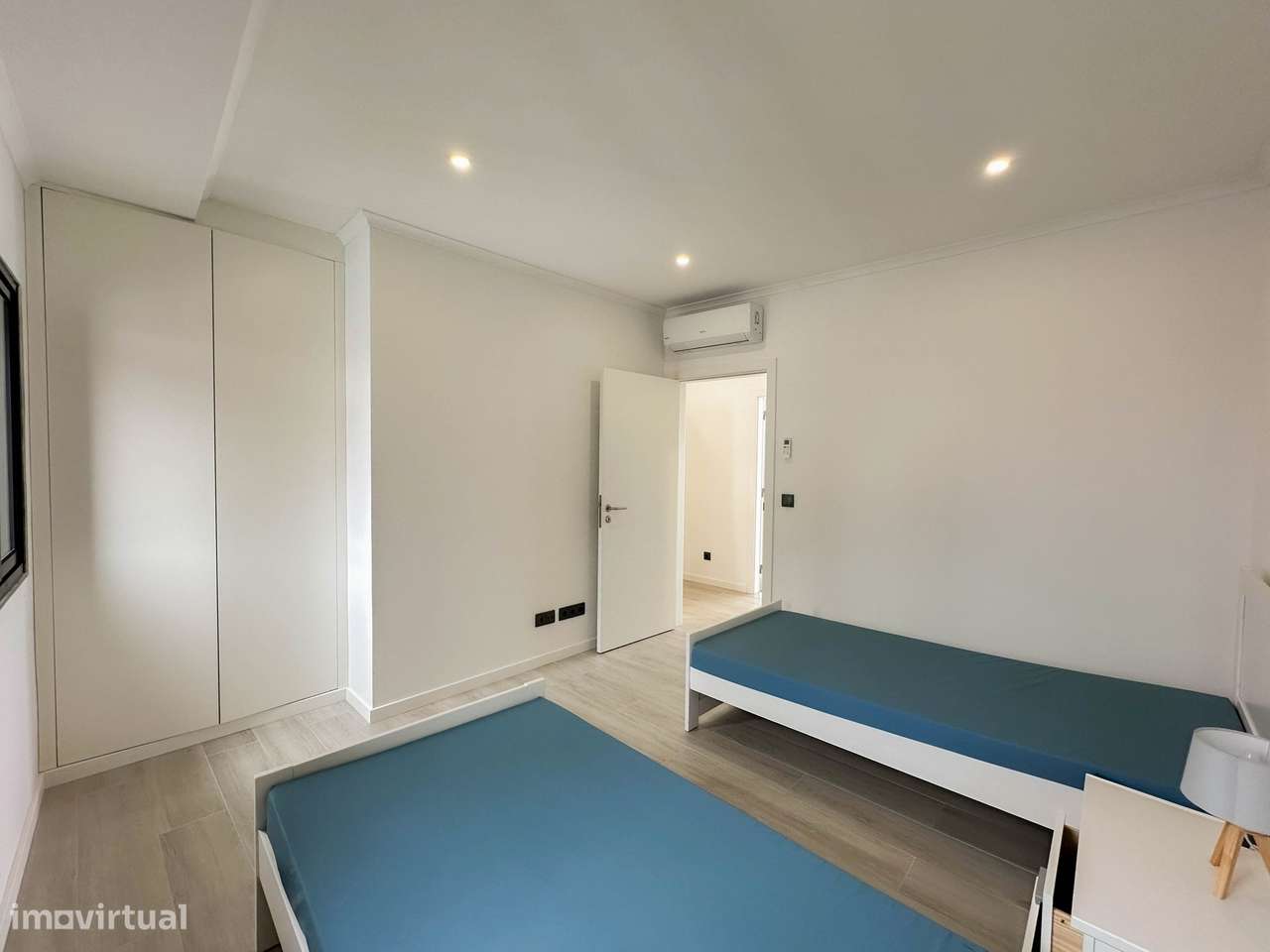 Moradia T4 Venda em Maia,Ribeira Grande - Grande imagem: 4/16