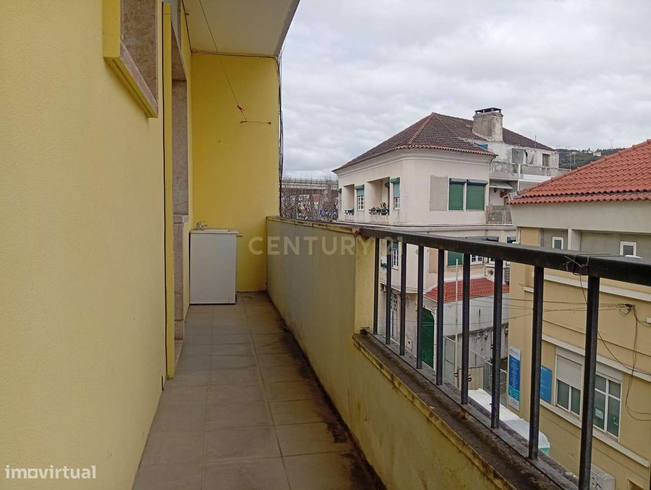 Apartamento T1 para remodelar - Grande imagem: 2/21