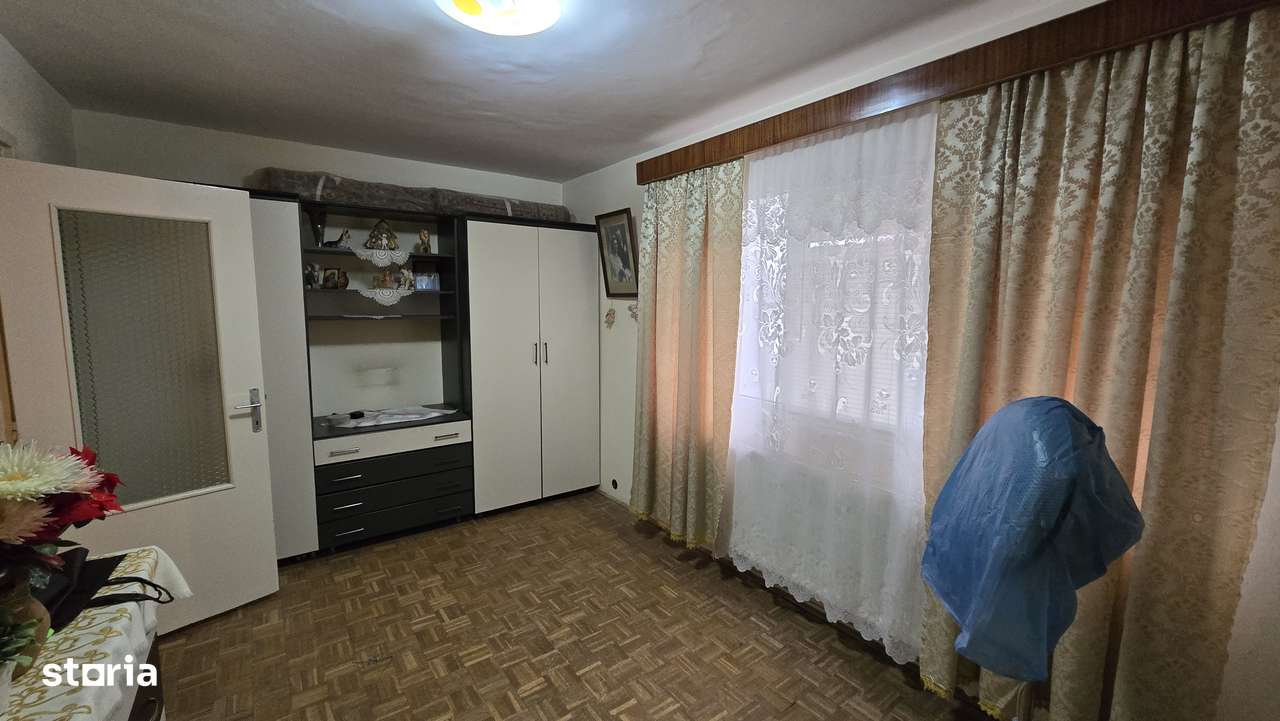 Vând apartament cu 2 camere str Smirodava et 1-4