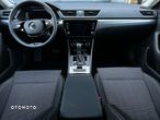 Skoda Superb 2.0 TDI SCR Style DSG - 8