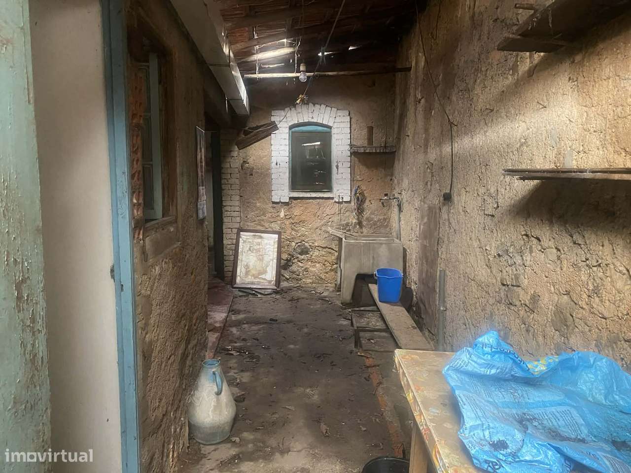 Vende-se casa para renovar na Pampilhosa a 19 km de Coimbra.-15