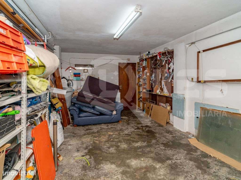 Apartamento T3 | Garagem | Arrumos | Centro Histórico-44