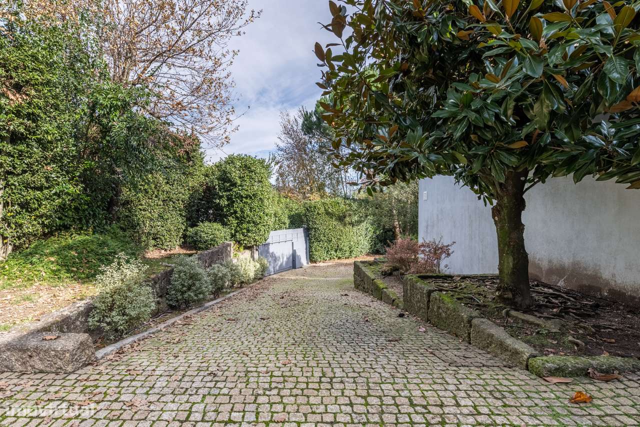 Moradia Individual T4 à venda em Vizela-11