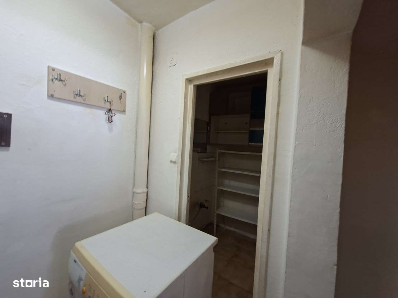 Apartament 3 camere cetate etaj 1-5