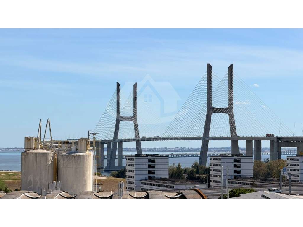 Apartamento T3 em Sacavém-19