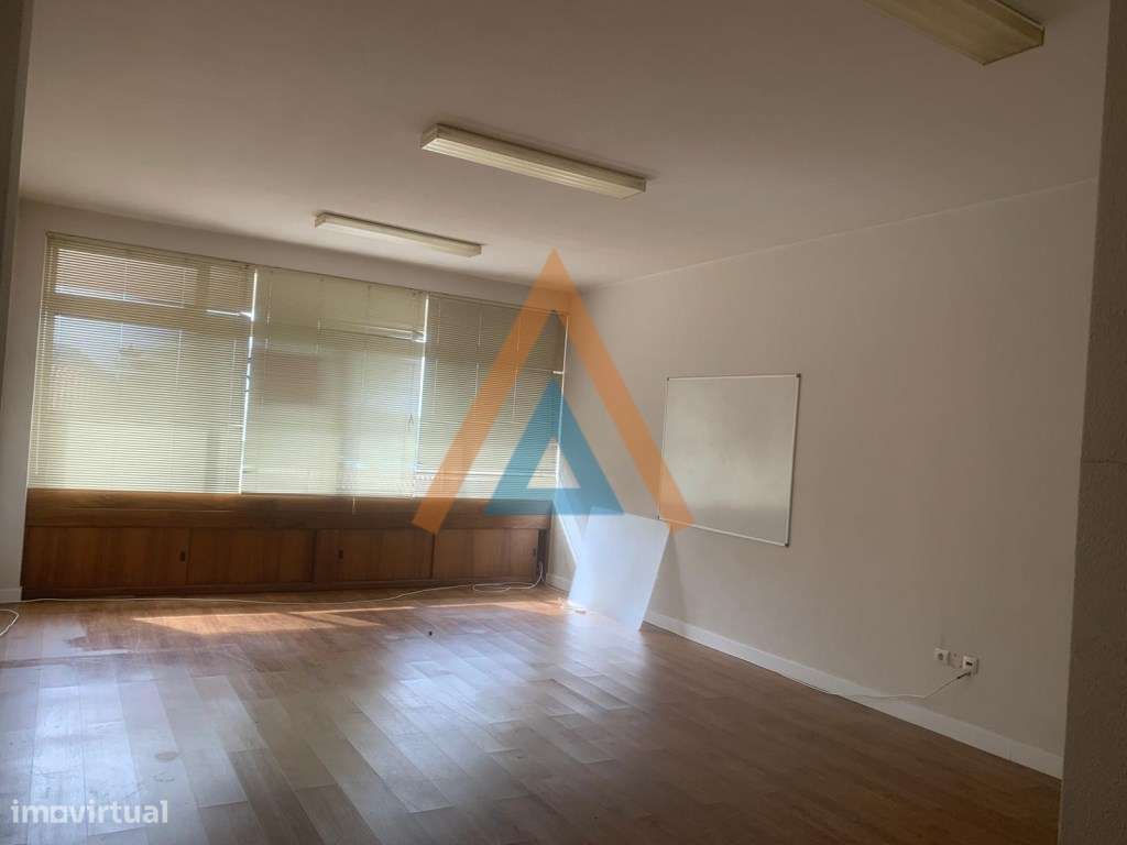 Escritório mesmo no centro da cidade da Feira - Grande imagem: 4/8