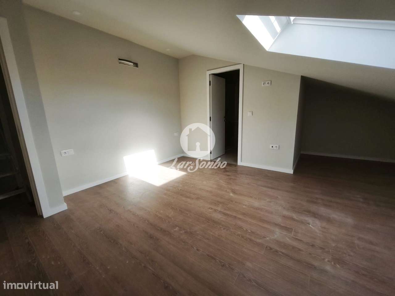 Apartamento T4 Duplex em Barcelos-16