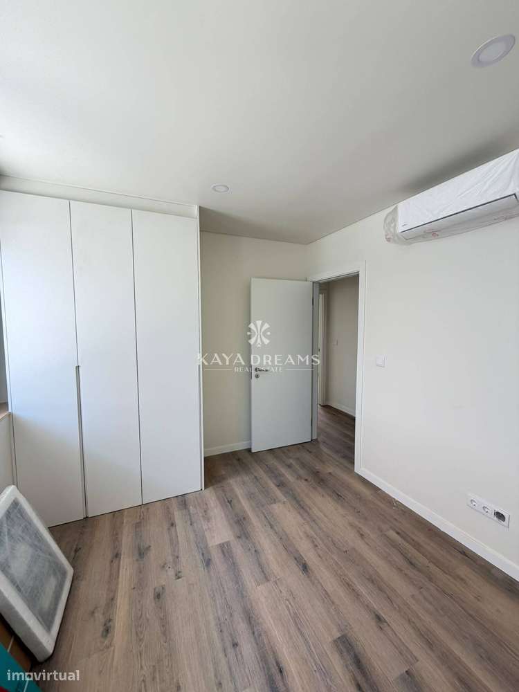 T4 novo com Espaço Exterior em Ramada, Odivelas-14
