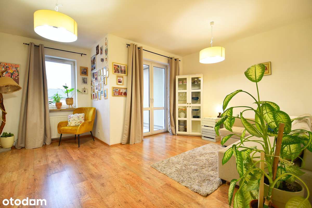 Przestronne 2 pokoje | Loggia | Garaż | Cisza w samym Centrum!-0