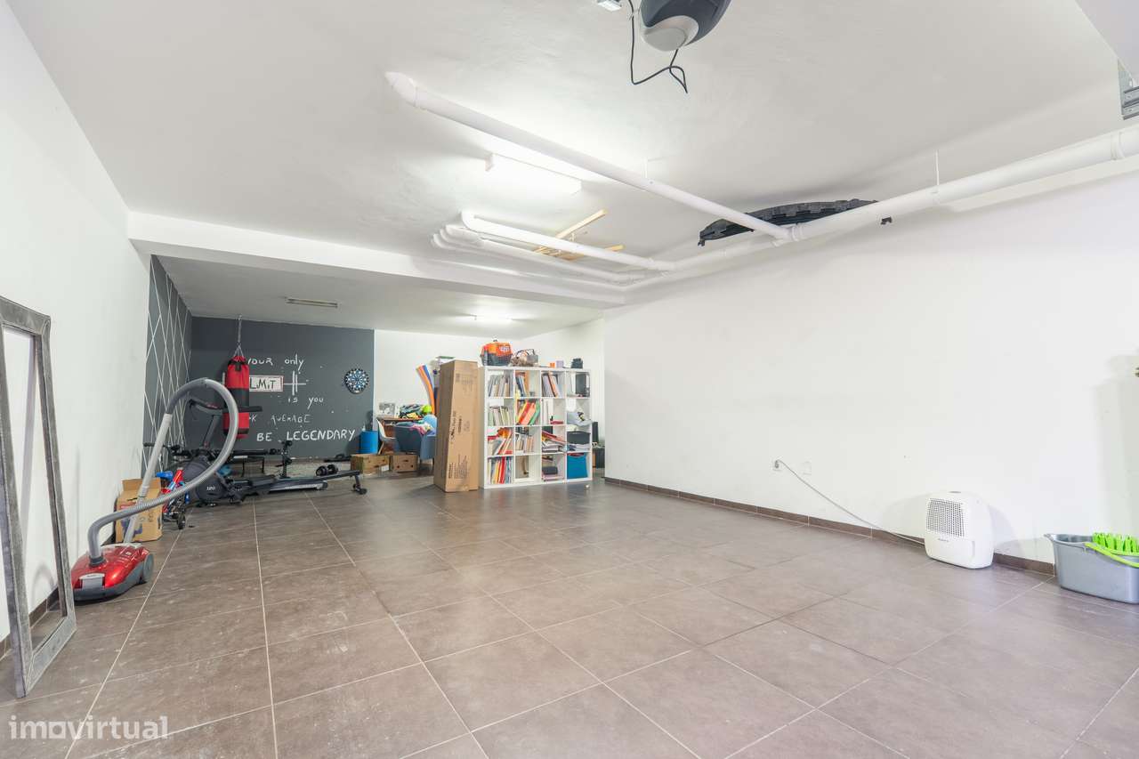 Moradia T3 moderna em Sanfins-16