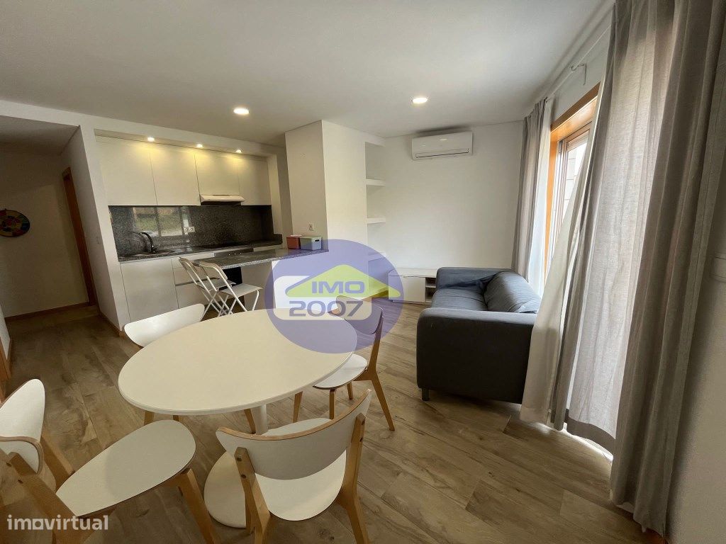 Apartamento T0 em Mozelos - Grande imagem: 1/14