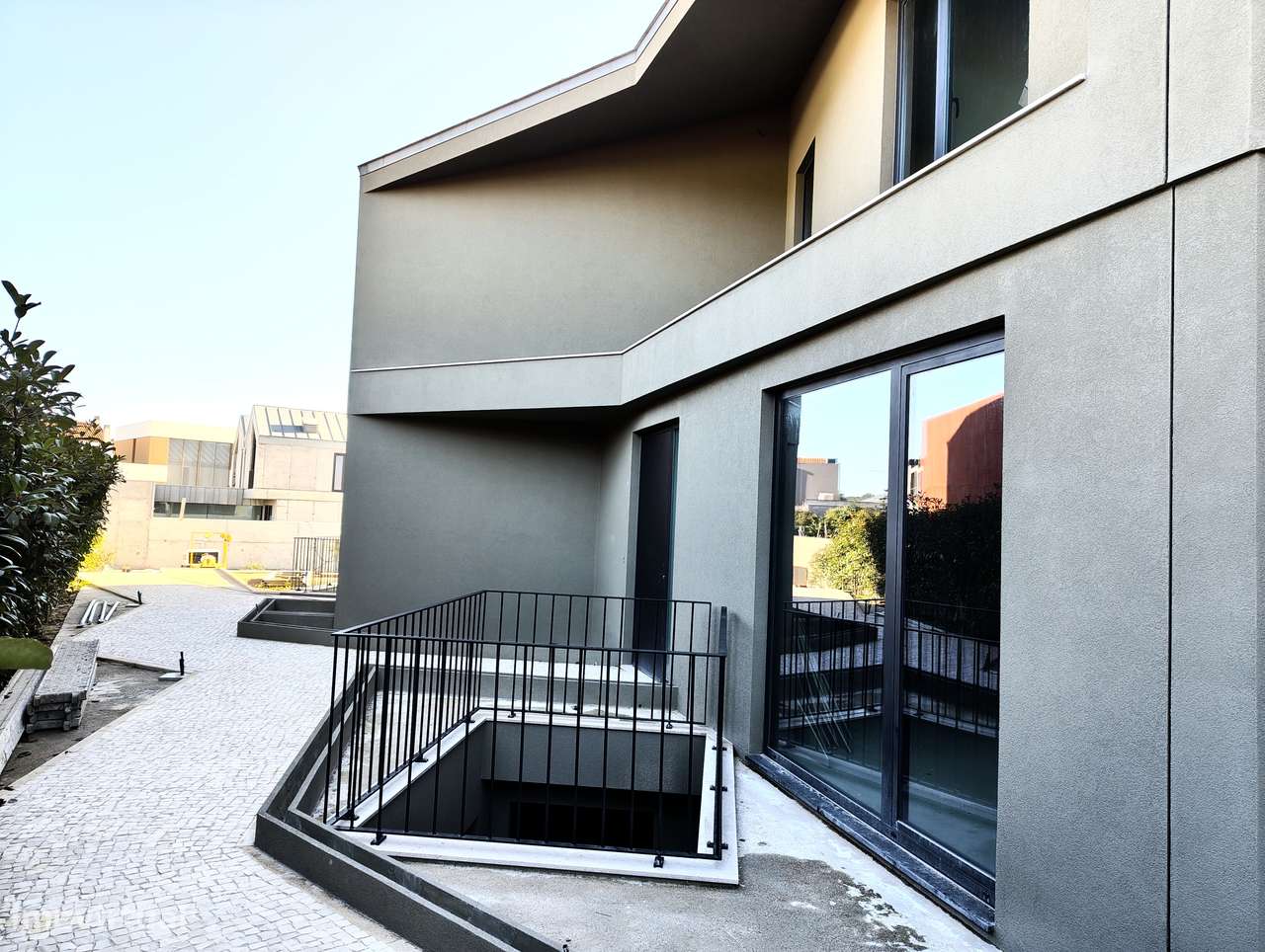 MORADIA NOVA - PRAIA SALGUEIROS - CANIDELO - V.N.GAIA - Grande imagem: 2/32