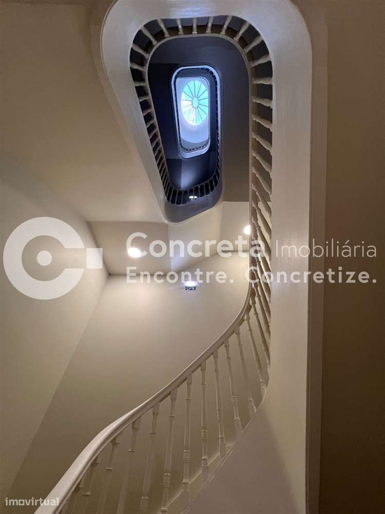 Apartamento T0 novo, mobilado e equipado no centro histórico de Braga-10