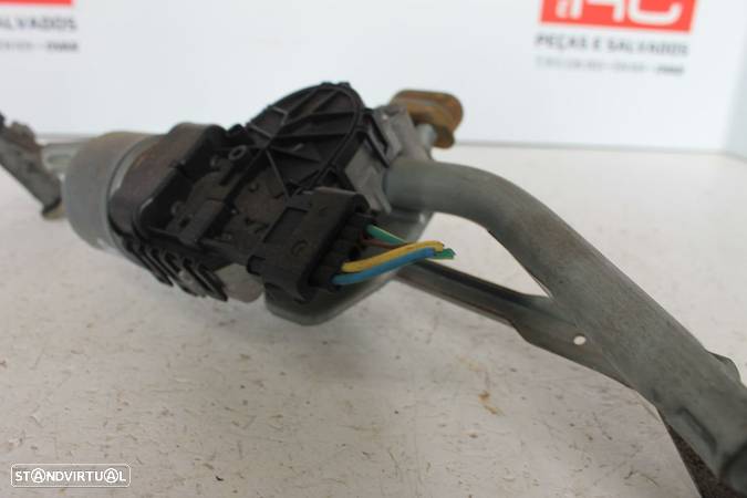 Limpa Para Brisas Peugeot 208 - 3