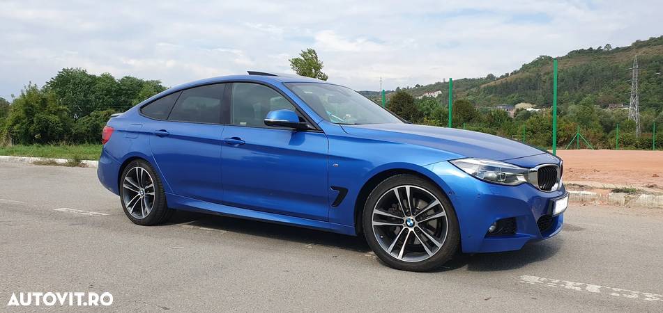 BMW Seria 3 330i xDrive Aut. M Sport - 12