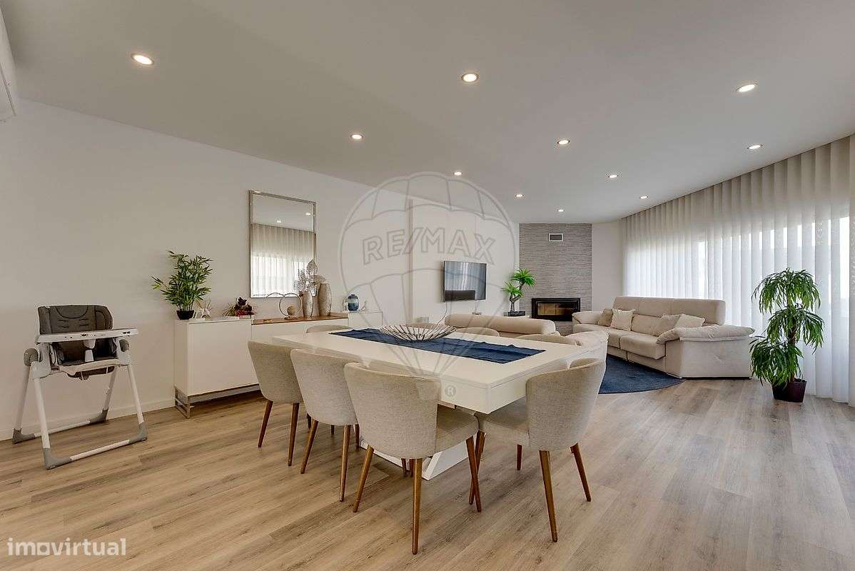 Moradia T4 para venda - Grande imagem: 3/47