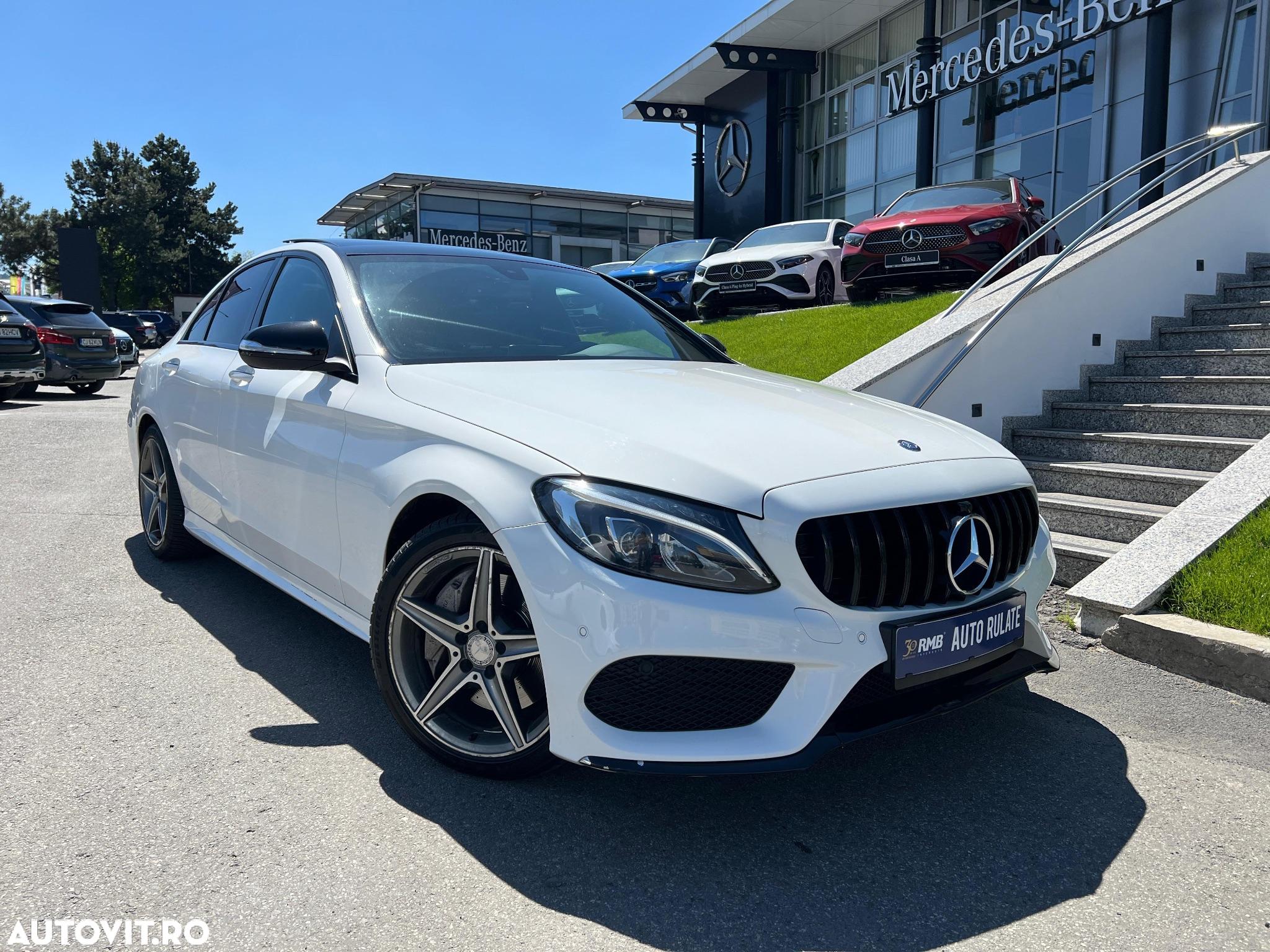 Mercedes-Benz C 300 7G-TRONIC AMG Line - 3