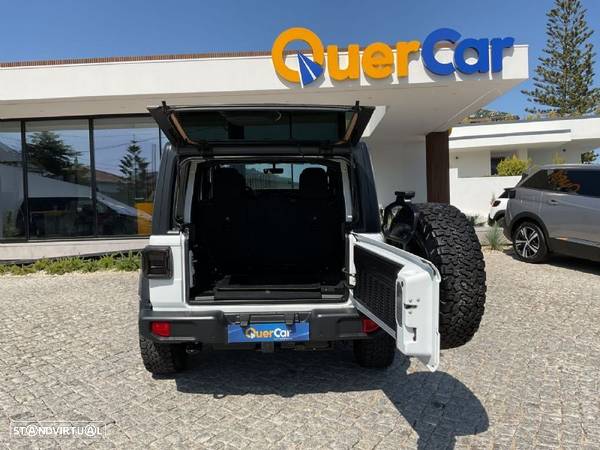 Jeep Wrangler Unlimited 2.2 CRD Sport AT - 24