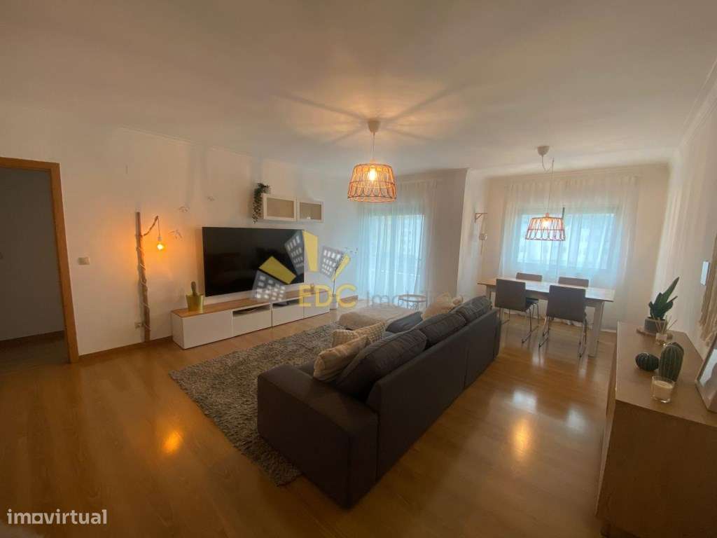 Apartamento Duplex T2+1 com Parqueamento, Arrecadação e Varanda | E...-6