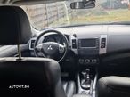 Mitsubishi Outlander - 6