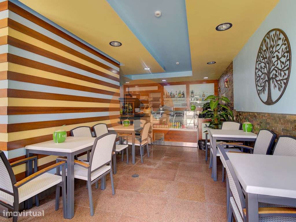 Edifício no Centro Histórico de Vila Real de Santo António - Grande imagem: 4/44