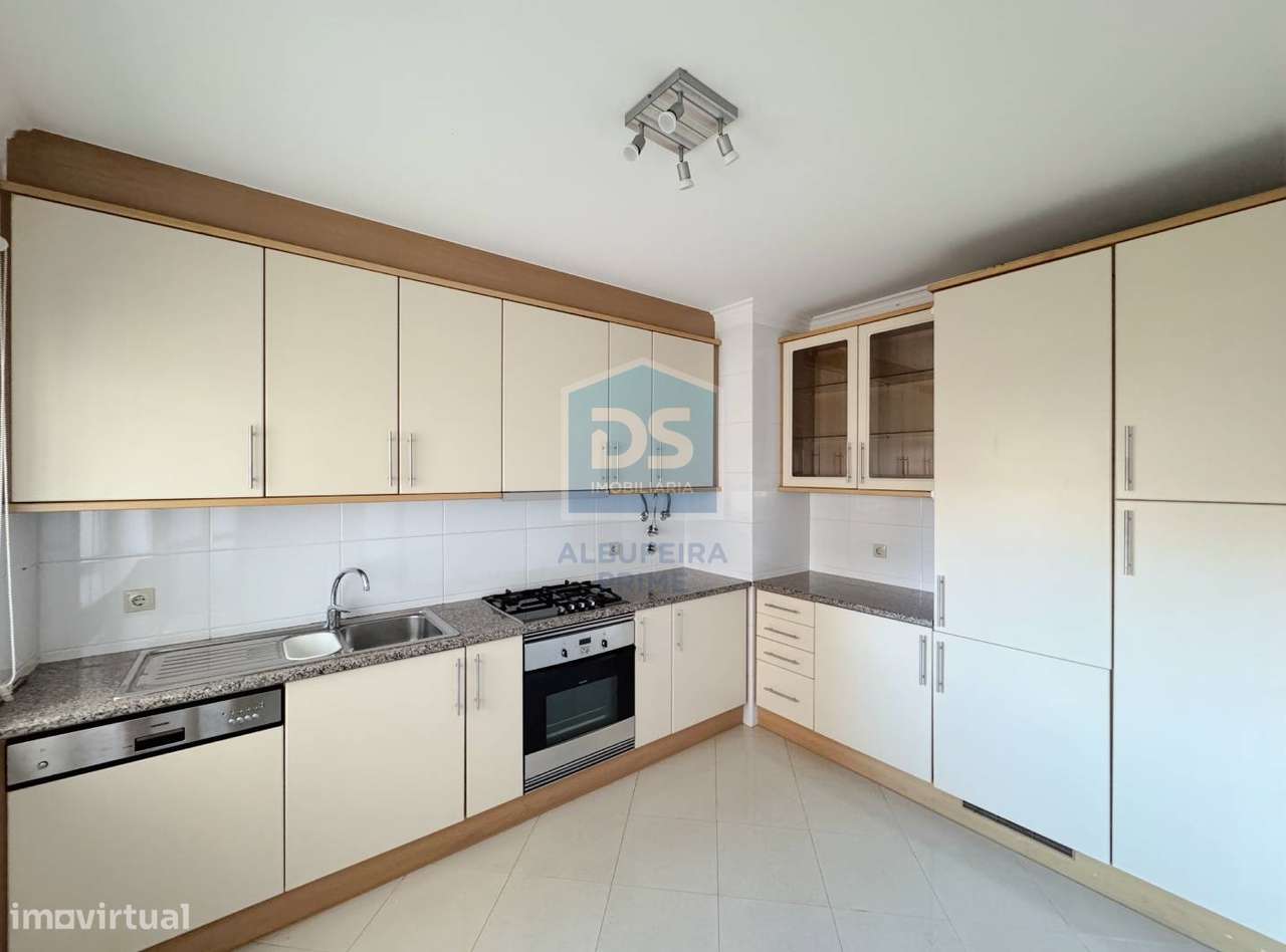 Apartamento T3 Venda em Quarteira,Loulé-28