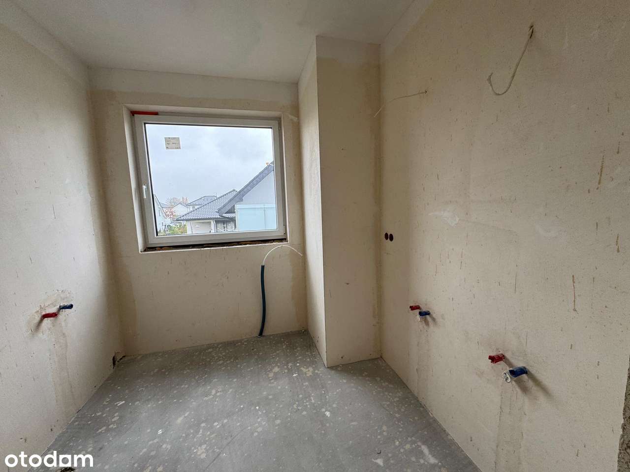 DOM w zabudowie bliźniaczej Kołobrzeg-16